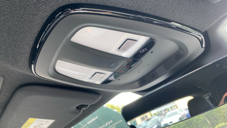 Volvo XC40 2.0 B3P Plus Dark 5dr Auto Petrol Estate